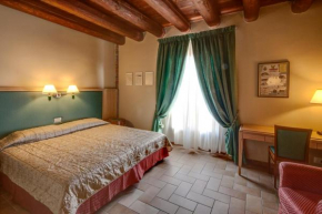 Hotel Residence Diamantina Ferrara